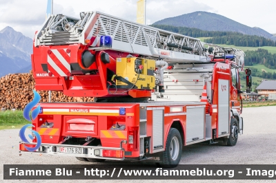 Iveco EuroCargo 150E28 II serie
Vigili del Fuoco
Unione Distrettuale Alta Pusteria
Bezirksverband Oberpustertal
Veicolo Ospitato dal Corpo Volontario di Valdaora di Sopra (BZ)
Allestita Magirus
VF 176 BZ
Parole chiave: Iveco EuroCargo_150E28_IIserie