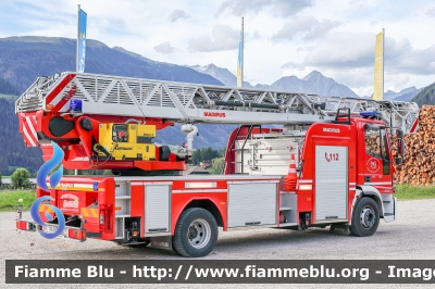 Iveco EuroCargo 150E28 II serie
Vigili del Fuoco
Unione Distrettuale Alta Pusteria
Bezirksverband Oberpustertal
Veicolo Ospitato dal Corpo Volontario di Valdaora di Sopra (BZ)
Allestita Magirus
VF 176 BZ
Parole chiave: Iveco EuroCargo_150E28_IIserie