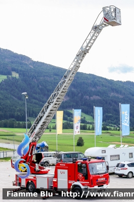 Iveco EuroCargo 150E28 II serie
Vigili del Fuoco
Unione Distrettuale Alta Pusteria
Bezirksverband Oberpustertal
Veicolo Ospitato dal Corpo Volontario di Valdaora di Sopra (BZ)
Allestita Magirus
VF 176 BZ
Parole chiave: Iveco EuroCargo_150E28_IIserie