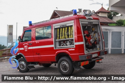 Iveco Daily 4x4 II serie
Vigili del Fuoco
Unione Distrettuale Valle Isarco
Corpo Volontario di Maranza (BZ)
Freiwillige Feuerwehr Meransen
Allestimento Rosenbauer
VF 0JZ BZ
Parole chiave: Iveco Daily_4x4_IIserie VF0JZBZ