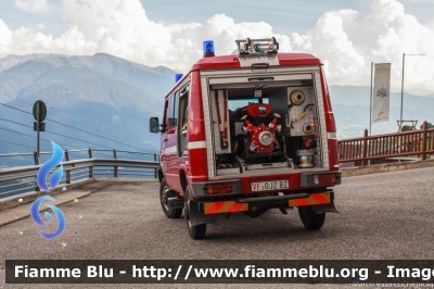 Iveco Daily 4x4 II serie
Vigili del Fuoco
Unione Distrettuale Valle Isarco
Corpo Volontario di Maranza (BZ)
Freiwillige Feuerwehr Meransen
Allestimento Rosenbauer
VF 0JZ BZ
Parole chiave: Iveco Daily_4x4_IIserie VF0JZBZ