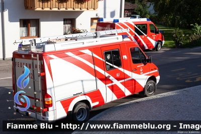 Mercedes-Benz Sprinter II serie
Vigili del Fuoco
Unione Distrettuale Valle Isarco
Corpo Volontario di Fiumes (BZ)
Freiwillige Feuerwehr Viumes
Allestimento Marte
VF 12G BZ
Parole chiave: Mercedes-Benz Sprinter_IIserie VF12GBZ