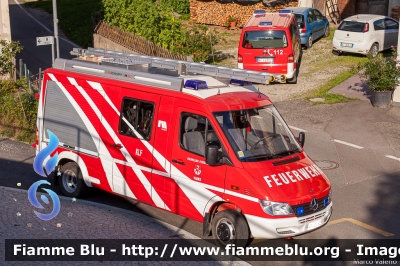 Mercedes-Benz Sprinter II serie
Vigili del Fuoco
Unione Distrettuale Valle Isarco
Corpo Volontario di Fiumes (BZ)
Freiwillige Feuerwehr Viumes
Allestimento Marte
VF 12G BZ
Parole chiave: Mercedes-Benz Sprinter_IIserie VF12GBZ