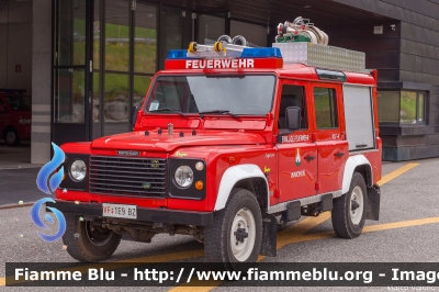 Land-Rover Defender 110
Vigili del Fuoco
Unione Distrettuale Alta Pusteria
Corpo Volontario di San Candido (BZ)
Bezirksverband Oberpustertal
Freiwillige Fuerwehr Innichen
Allestito Ziegler
VF 1E9 BZ
Parole chiave: Land-Rover Defender_110 VF1E9BZ