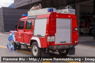 Land-Rover Defender 110
Vigili del Fuoco
Unione Distrettuale Alta Pusteria
Corpo Volontario di San Candido (BZ)
Bezirksverband Oberpustertal
Freiwillige Fuerwehr Innichen
Allestito Ziegler
VF 1E9 BZ
Parole chiave: Land-Rover Defender_110 VF1E9BZ