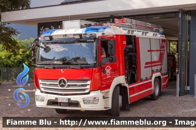 Mercedes-Benz Atego IV serie
Vigili del Fuoco
Unione Distrettuale Valle Isarco
Corpo Volontario di Millan (BZ)
Freiwillige Feuerwehr Milland
Allestimento Rosenbauer
VF 27Z BZ
Parole chiave: Mercedes-Benz Atego_IVserie VF27ZBZ