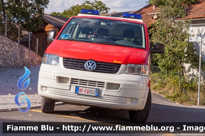 Volkswagen Transporter T5
Vigili del Fuoco
Unione Distrettuale Valle Isarco
Corpo Volontario di Fiumes (BZ)
Freiwillige Feuerwehr Viumes
Allestimento Ziegler
VF FW 30Z
Parole chiave: Volkswagen Transporter_T5 VFFW30Z