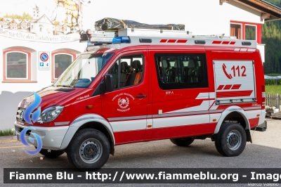 Achleitner Mantra 4x4 II serie
Vigili del Fuoco
Unione Distrettuale Alta Pusteria
Corpo Volontario di Moso-Sesto (BZ)
Bezirksverband Oberpustertal
Freiwillige Fuerwehr Moos-Sexten
Allestio Kofler
VF FW 37B
Parole chiave: Achleitner Mantra_4x4_IIserie VFFW37B