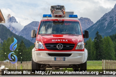 Achleitner Mantra 4x4 II serie
Vigili del Fuoco
Unione Distrettuale Alta Pusteria
Corpo Volontario di Moso-Sesto (BZ)
Bezirksverband Oberpustertal
Freiwillige Fuerwehr Moos-Sexten
Allestio Kofler
VF FW 37B
Parole chiave: Achleitner Mantra_4x4_IIserie VFFW37B