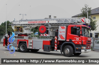 Scania 114G340
Vigili del Fuoco
Unione Distrettuale Bassa Val Pusteria (BZ)
Bezirksverband Unterpustertal
Veicolo ospitato dal Corpo di Brunico
Allestimento Bronto Skylift
VF 12T BZ
Parole chiave: Scania 114G340 VF12TBZ