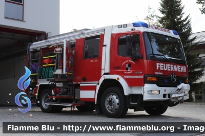 Mercedes-Benz ATego 1528
Vigili del Fuoco
Unione Distrettuale di Alta Val Puteria
Corpo Volontario di Monguelfo
Freiwillige Feuerwehr Welsberg
Allestimento Rosenbauer
VF 21E BZ
Parole chiave: Mercedes-Benz ATego_1528 VF21EBZ