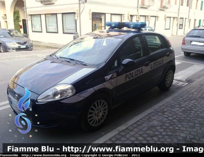 Fiat Grande Punto
Polizia Locale
Jesolo (VE)
Allestita Bertazzoni
POLIZIA LOCALE YA 272 AB
Parole chiave: Fiat Grande_Punto PoliziaLocaleYA272AB