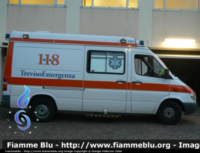 Mercedes-Benz Sprinter I serie
Azienda ULSS 9 Treviso
118 Treviso Emergenza
Ospedale di Oderzo (TV)
Allestimento MAF
304
Parole chiave: Mercedes-Benz Sprinter_Iserie Ambulanza