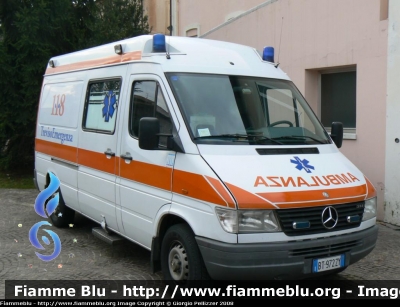 Mercedes-Benz Sprinter 314 I Serie
Azienda ULSS 9 Treviso
118 Treviso Emergenza
Ospedale di Oderzo (TV)
Allestimento MAF
Parole chiave: Mercedes-Benz Sprinter_Iserie Ambulanza