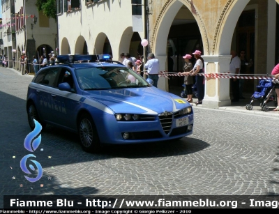 Alfa Romeo 159 Sportwagon
Polizia di Stato
Polizia Stradale in Scorta al Giro D'Italia 2010
POLIZIA H0733

Parole chiave: Alfa-Romeo 159 Sportwagon_Polizia Stradale_Giro_d'Italia_PoliziaH0733