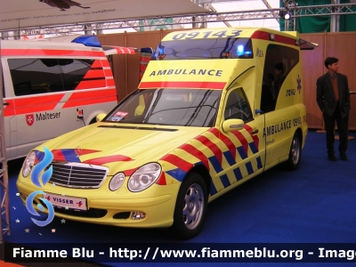 Mercedes-Benz ?
Nederland - Paesi Bassi 
Regionale Ambulance Voorziening (RAV) Region 9 Utrecht
