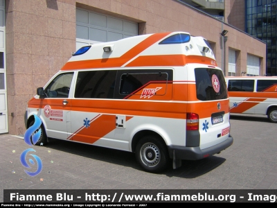 Volkswagen Transporter T5
Croce Bianca Nova Ponente
Weisses Kreuz Deutshnofen
WK 477
PC ZS 0BM
Parole chiave: Volkswagen Transporter_T5 118_Bolzano Ambulanza CB_Bolzano PCZS0BM