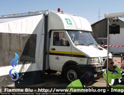 Iveco Daily 4X4 II serie
FIR Servizio Emergenza Radio
Regione Lombardia
Colonna Mobile regionale
Centro logistico mobile
AN 217 PS

Parole chiave: Iveco_Daily_II_serie 4X4 FIR SER Lombardia AN217PS Colonna_Mobile_regionale Centro_logistico_mobile Protezione_civile