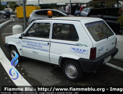 Fiat Panda II serie
Organizzazione Europea Vigili del Fuoco
Volontari di Protezione Civile
Distaccamento Roma-Torvaianica
Parole chiave: Fiat Panda_IIserie Organizzazione_Europea_Vigili_del_Fuoco Protezione_Civile PC Roma VVF_EU