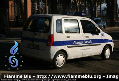 Opel Agila I serie
Polizia Locale Ventimiglia IM
Livrea aggiornata
Parole chiave: Opel Agila Polizia Municipale Polizia_locale (IM) Liguria 