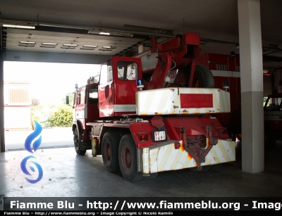 Fiat 300PC
Vigili del Fuoco
Comando Provinciale di Bologna
AutoGru da 16 ton allestimento Cristanini
VF 11691
Parole chiave: Fiat 300PC VF11691