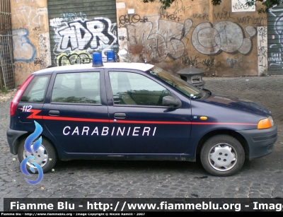 Fiat Punto I serie
Carabinieri
presso Esercito Italiano
EI AP 271
Parole chiave: Fiat Punto_Iserie EIAP271 CC Festa_della_Repubblica_2007