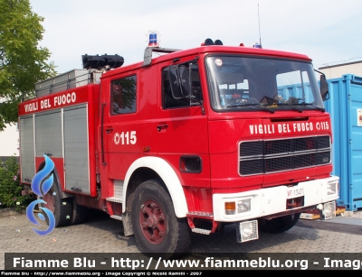 Iveco OM 160
Vigili del Fuoco
AutoPompaSerbatoio allestimento Baribbi
VF 13471
Parole chiave: Iveco OM 160 VF13471