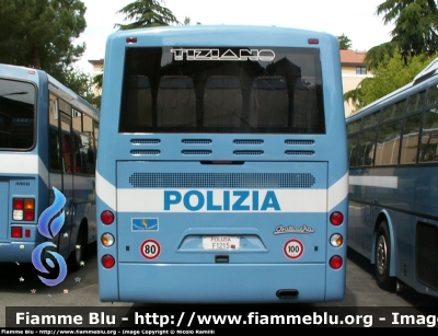 Irisbus Dallavia Tiziano
Polizia di Stato
Polizia Stradale
POLIZIA F1215
Parole chiave: Irisbus_Dallavia Tiziano PoliziaF1215