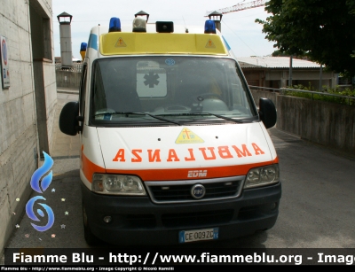 Fiat Ducato III serie
Misericordia di Alfero
Allestita Edm
Parole chiave: Fiat Ducato_IIIserie 118_ForlìCesena Ambulanza Misericordia_Alfero