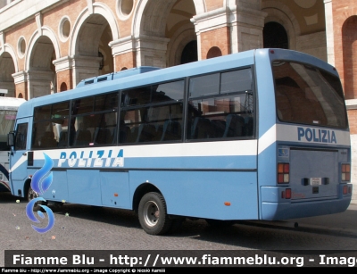 Iveco 100E18
Polizia di Stato
Polizia Stradale
POLIZIA E0058
Parole chiave: Iveco 100E18 PoliziaE0058