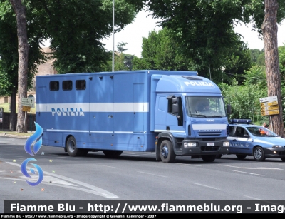 Iveco EuroCargo 160E28 II serie
Polizia di Stato
Reparto a Cavallo
Polizia F5453
Parole chiave: Iveco EuroCargo_160E28_IIserie PoliziaF5453