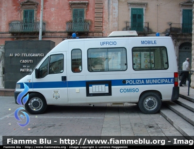 Fiat Ducato II serie
Polizia Municipale Comiso
Ufficio Mobile
Parole chiave: Fiat Ducato_IIserie PM_Comiso