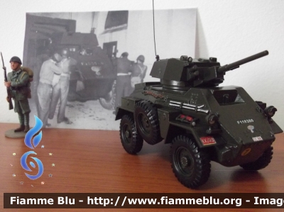 Humber Armoured Car MK IV
Carabinieri
Autoblindo Btg CC.RR.  Mobilitato
Residuato Bellico 1945 - 1946
Modello in scala 1/43
Parole chiave: Humber Armoured_Car_MK_IV