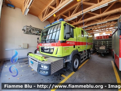 Man TGM 13.250 III serie
Schweiz - Suisse - Svizra - Svizzera
Feuerwehr Rhätische Bahn - Pompieri Ferrovia Retica
Mezzo bimodale (strada-rotaia) per interventi in Sede Ferroviaria 
Allestimento Müller-Zwiehoff

Parole chiave: Man TGM_13.250_IIIserie