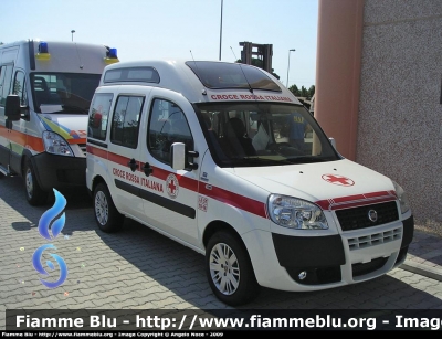 Fiat Doblò II Serie 
Croce Rossa Italiana
Comitato Provinciale di Livorno
veicolo adibito al trasporto delle persone diversamente abili allestito MAF, qui fotografato presso l'allestitore in attesa di immatricolazione
Parole chiave: Fiat Doblò_II Serie_Servizi_Sociali_Croce Rossa Livorno