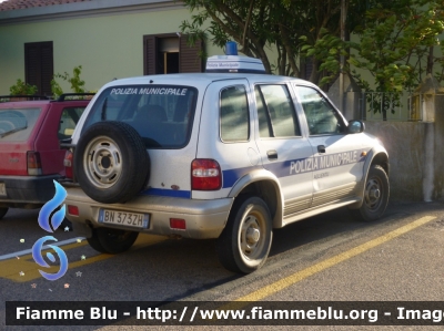 Kia Sportage  I serie
Polizia Municipale Comune di Aglientu (OT) autovettura di servizio
Parole chiave: Kia_Sportage_Polizia_Municipale_Aglientu_Olbia Tempio