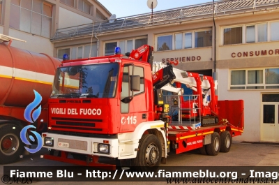 Fresia F260R 6x4
Vigili del Fuoco
Comando Provinciale di Belluno
VF 23261
Parole chiave: Fresia F260R_6x4 VF23261