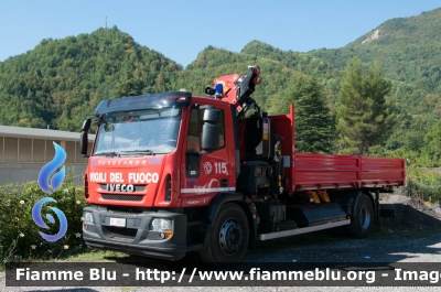 Iveco EuroCargo 180E30 III serie
Vigili del Fuoco
Comando Provinciale di Venezia
Colonna Mobile Regionale
Autocarro con gru PM allestimento Iveco-Magirus
VF 26924
Parole chiave: Iveco EuroCargo_180E30_IIIserie VF26924