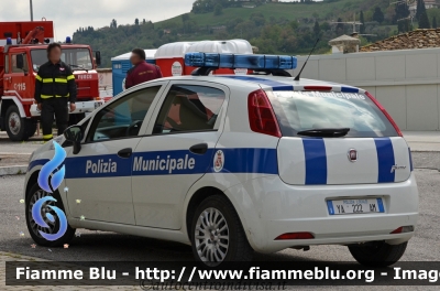 Fiat Grande Punto
Polizia Municipale 
Comune di Teramo
POLIZIA LOCALE YA 222 AM
Parole chiave: Fiat Grande_Punto POLIZIALOCALEYA222AM