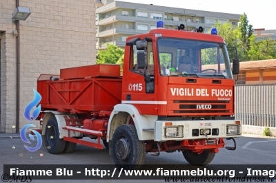 Iveco EuroCargo 135E23 4x4 I serie
Vigili del Fuoco
Comando Provinciale di Ancona
Distaccamento Permanente di Senigallia (AN)
Antincendio Boschivo 
VF 21582
Parole chiave: Iveco EuroCargo_135E23_4x4_Iserie VF21582