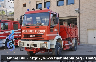 Iveco EuroCargo 135E23 4x4 I serie
Vigili del Fuoco
Comando Provinciale di Ancona
Distaccamento Permanente di Senigallia (AN)
Antincendio Boschivo 
VF 21582
Parole chiave: Iveco EuroCargo_135E23_4x4_Iserie VF21582