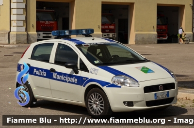 Fiat Grande Punto
Polizia Municipale 
Comune di Teramo
POLIZIA LOCALE YA 222 AM
Parole chiave: Fiat Grande_Punto POLIZIALOCALEYA222AM