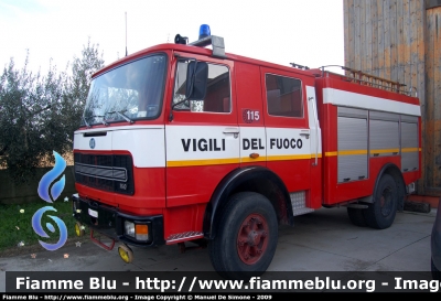 Iveco OM 160
Vigili del Fuoco
Comando Provinciale di Chieti
Distaccamento di Ortona (CH)
AutoPompaSerbatoio allestimento Baribbi
VF 11810
Parole chiave: Iveco OM 160 VF11810