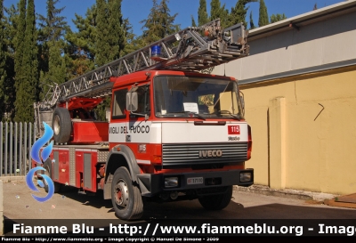 Iveco 190-26
Vigili del Fuoco
Comando Provinciale di Macerata
AutoScala
VF 17110
Parole chiave: Iveco 190-26 VF17110