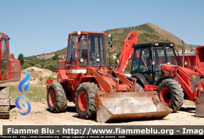 Fiat Allis FR7B
Vigili del Fuoco
Comando Provinciale di Pisa
VF 16515
Parole chiave: Fiat Allis FR7B VF16515