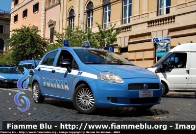 Fiat Grande Punto
Polizia di Stato 
Polizia Stradale 
POLIZIAF7073
Parole chiave: Fiat_Grande_Punto Polizia_Stradale F7073