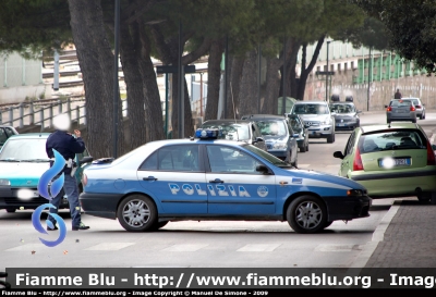 Fiat Marea I Serie
Polizia di Stato
Squadra Volante 
Autovettura in Uso Presso la Questura di Pescara
POLIZIA E3177
Parole chiave: Fiat_Marea_I_Serie_Squadra_Volante_SV_Polizia_di_Stato_PoliziaE3177