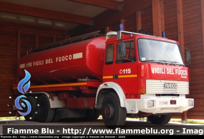 Iveco 175-24
Vigili del Fuoco
Comando Provinciale di Ascoli
VF 17481
Parole chiave: Iveco 175-24 VF17481