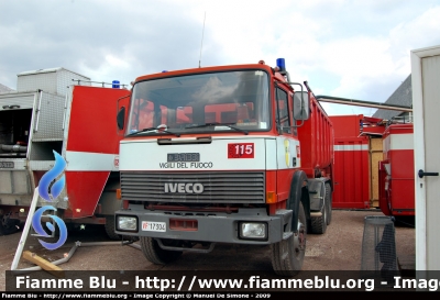 Iveco 330-26
Vigili del Fuoco
Comando Provinciale di Roma
Distaccamento Cittadino Nomentano
Autocarro con allestimento scarrabile
per trasporto acqua potabile
VF 17304
Parole chiave: Iveco 330-26 VF17304