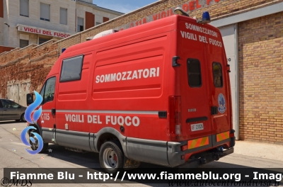 Iveco Daily III serie
Vigili del Fuoco
Comando Provinciale di Ancona
Nucleo Sommozzatori
VF 21026
Parole chiave: Iveco Daily_IIIserie VF21026